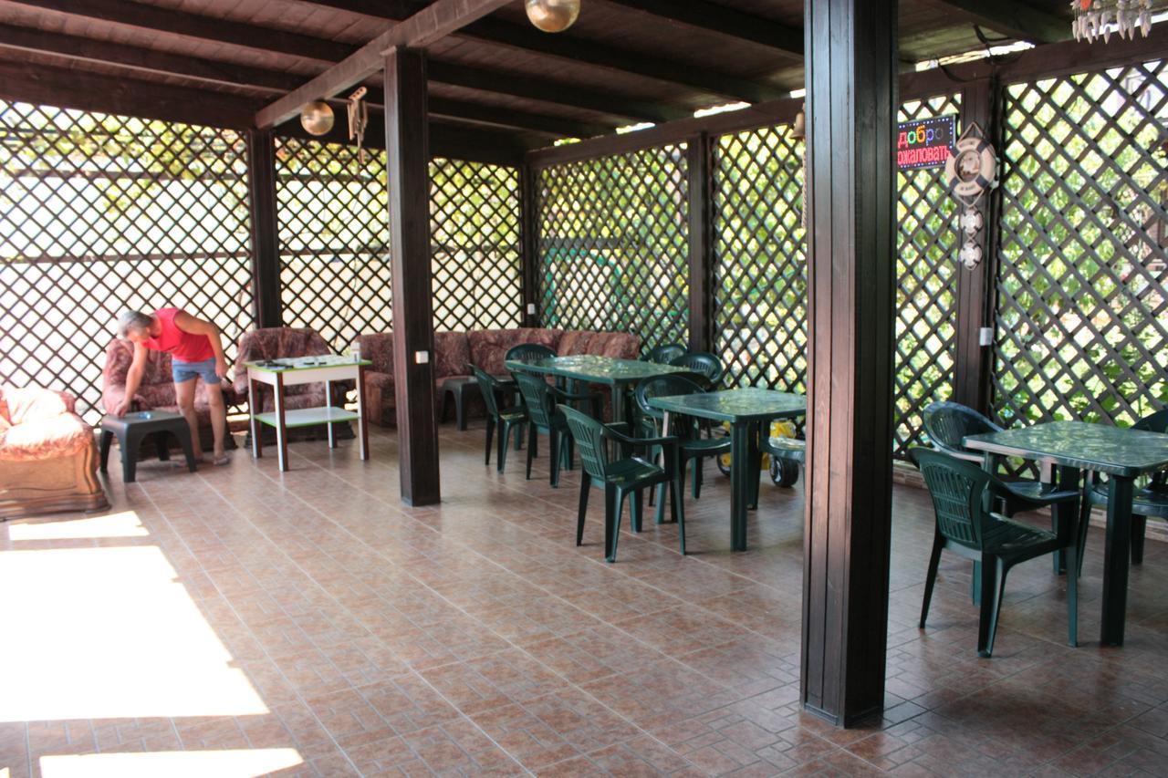 Akvitaniya Mini-Hotel ザトカ エクステリア 写真