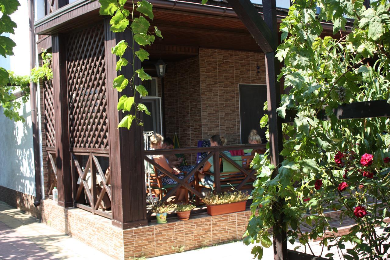 Akvitaniya Mini-Hotel ザトカ エクステリア 写真
